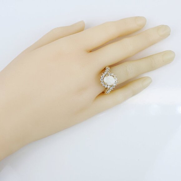 Vintage Oval Opal Halo Ring 14k Yellow Gold CZ Cluster Cocktail Statement Band - Picture 7 of 7